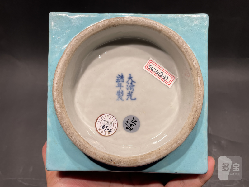 清光绪 松石绿地墨彩花鸟纹琮式瓶一对 - 图13